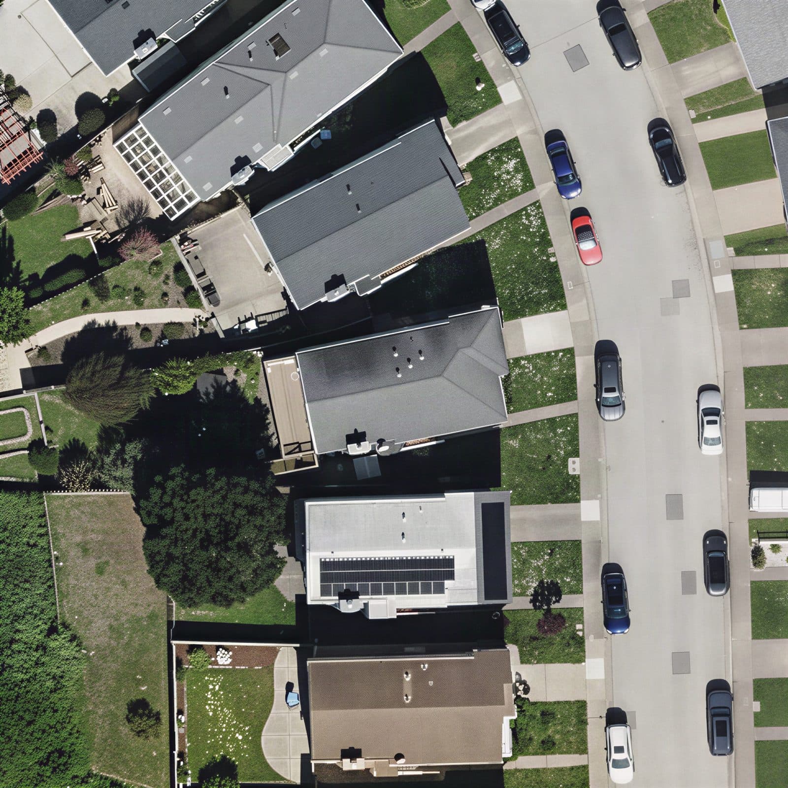 An aerial view of the house, with every gutter run traced